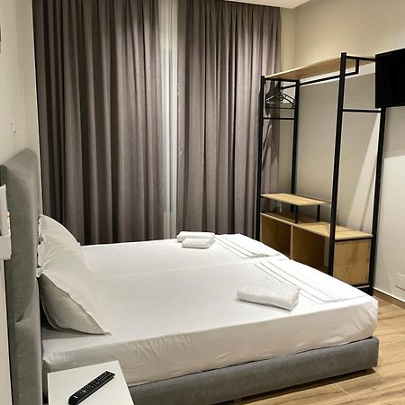 Hotel Rai Saranda Kültér fotó