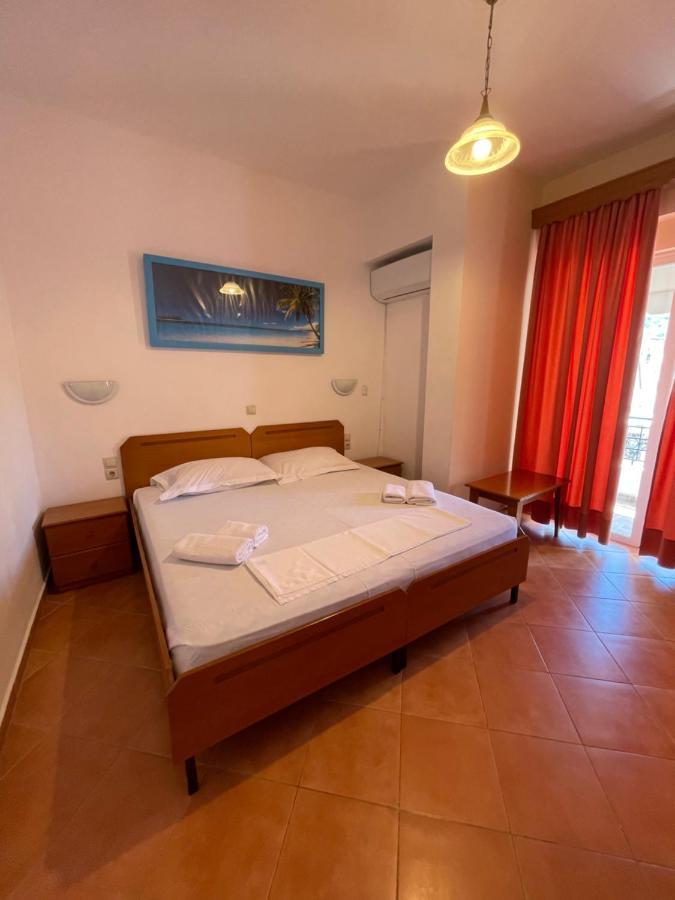 Hotel Rai Saranda Kültér fotó