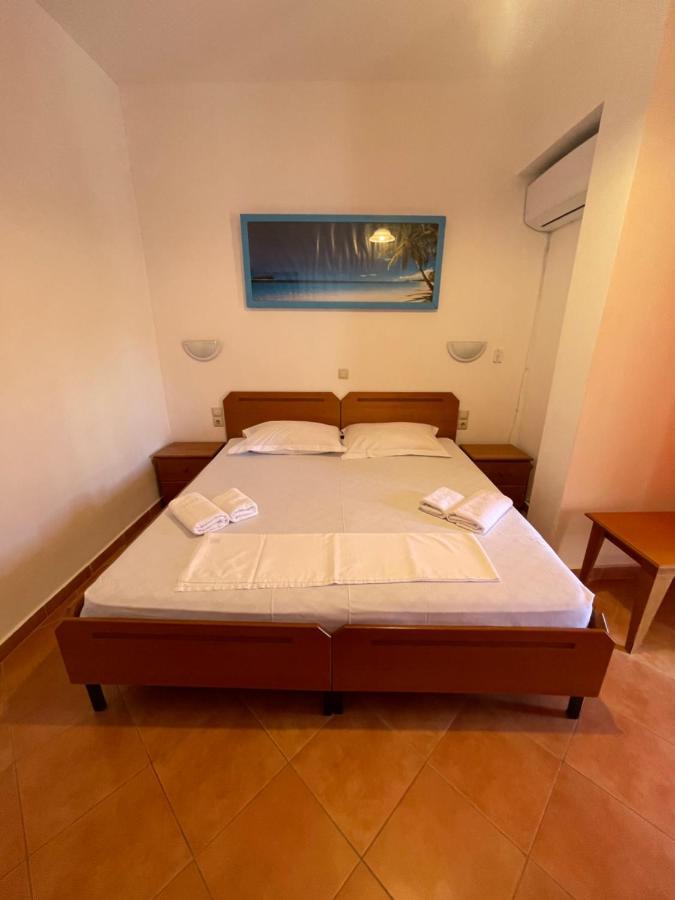 Hotel Rai Saranda Kültér fotó
