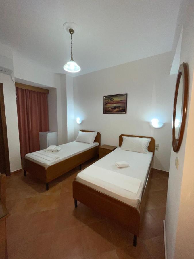 Hotel Rai Saranda Kültér fotó