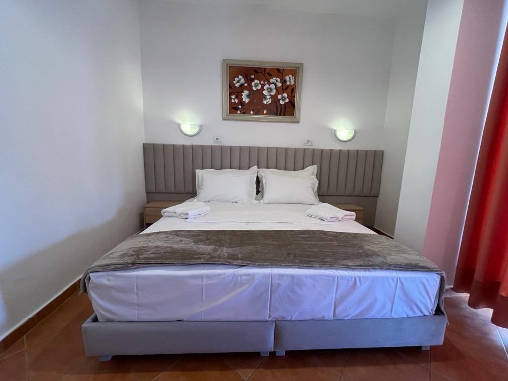 Hotel Rai Saranda Kültér fotó