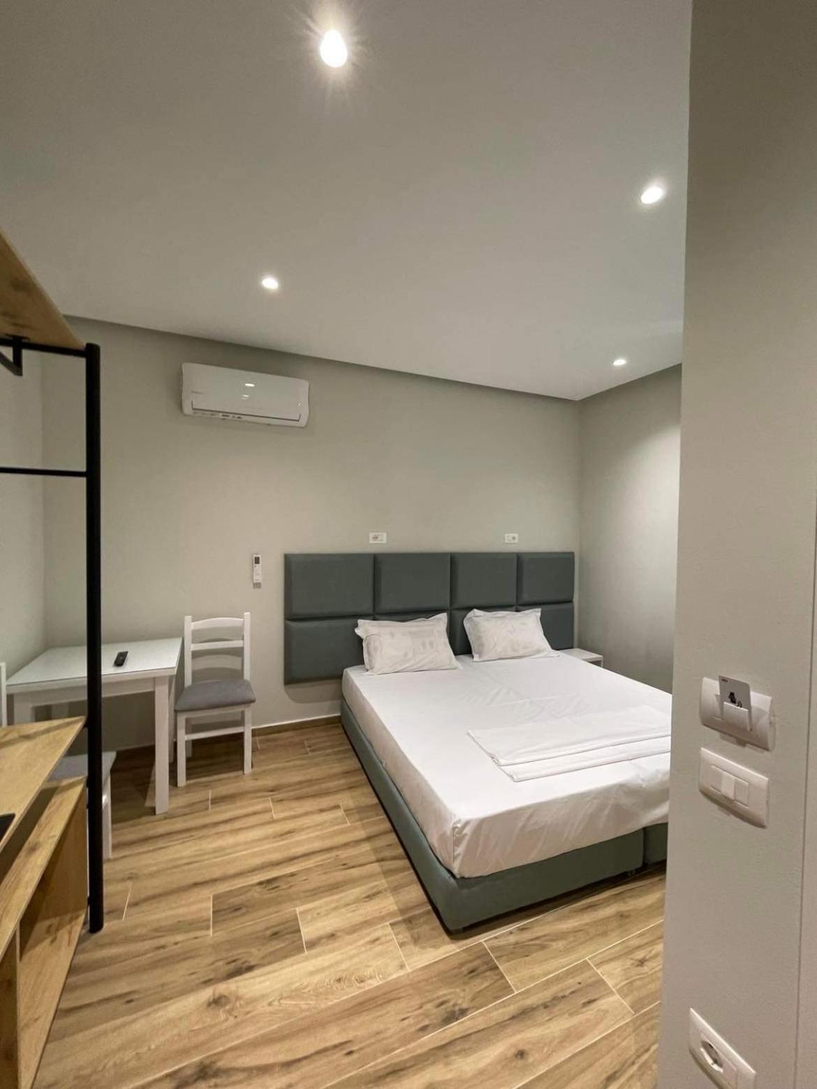 Hotel Rai Saranda Kültér fotó