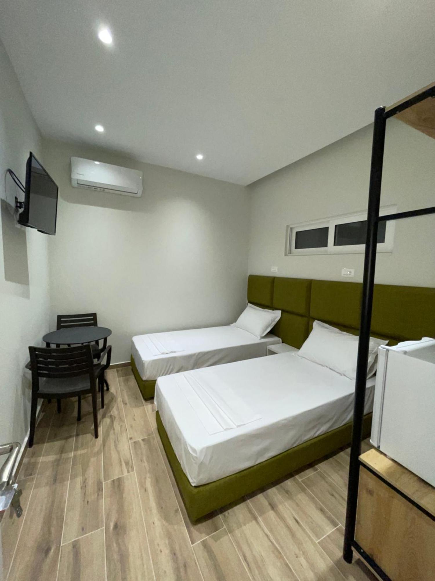 Hotel Rai Saranda Kültér fotó